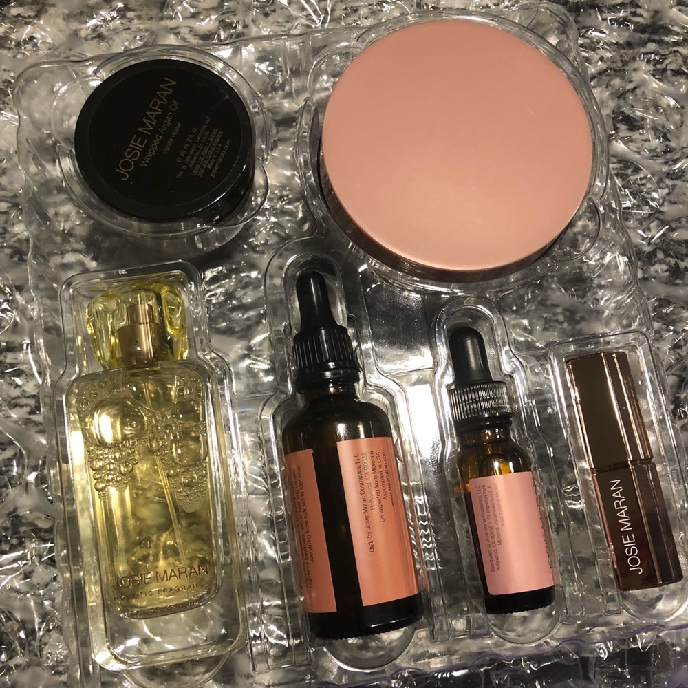 Josie Maran Argan Oil Set. Brand New!